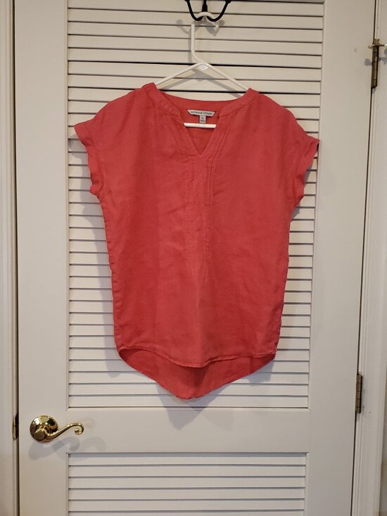 Adrienne Vittadini Tops - Adrienne Vittadini hibiscus 100% Linen Pintuck Notch Neck Tank top XS